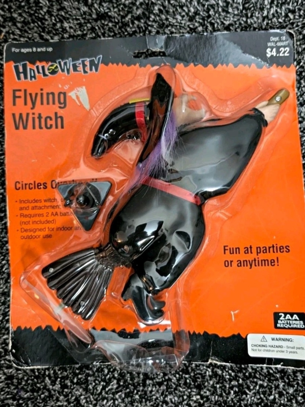 Vintage Halloween Flying Witch Electronic Decor - Black